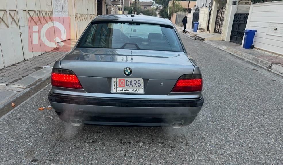 بي ام دبليو الفئة 7